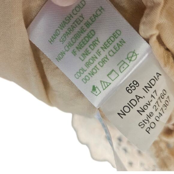 Lily Pulitzer Yellow Baby doll Dress Sz XS Keyhole front Bell Sleeve Embroidered - Picture 9 of 10